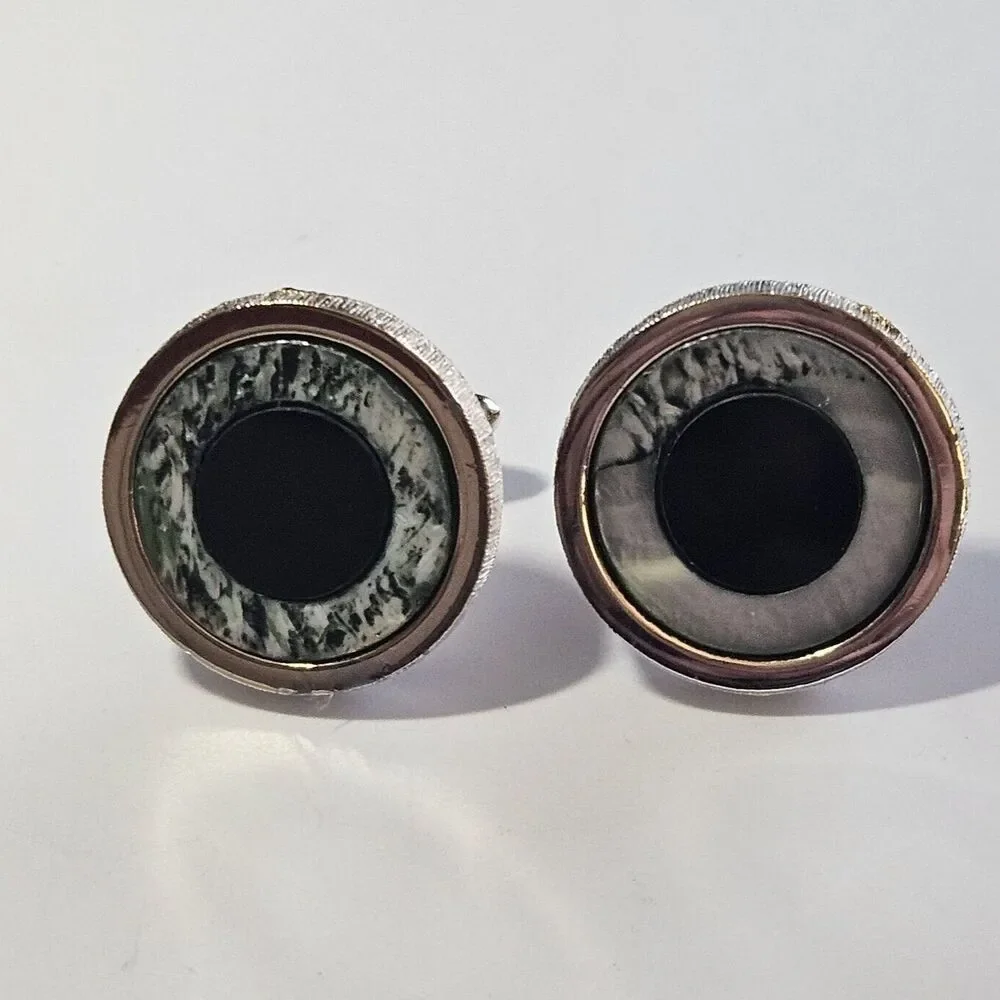 Hickok Gold Tone Vintage Mother Of Pearl And Black Nephrite Cufflinks
